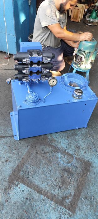 Гидравлический блок управления Гидрастанция