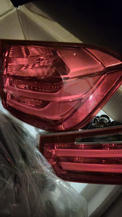 Американски (червени) задни светлини за BMW F30