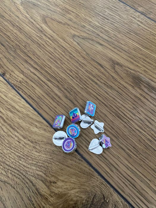 Детски куфар с бижута и други аксесоари