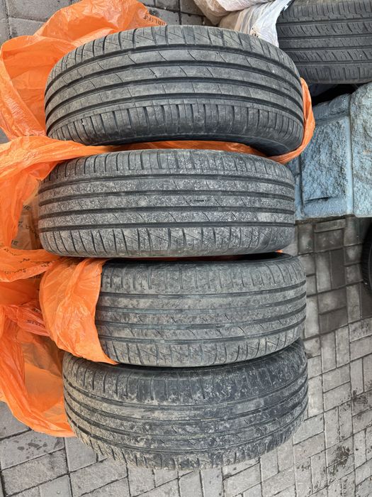 Шины летние 215/65/16
