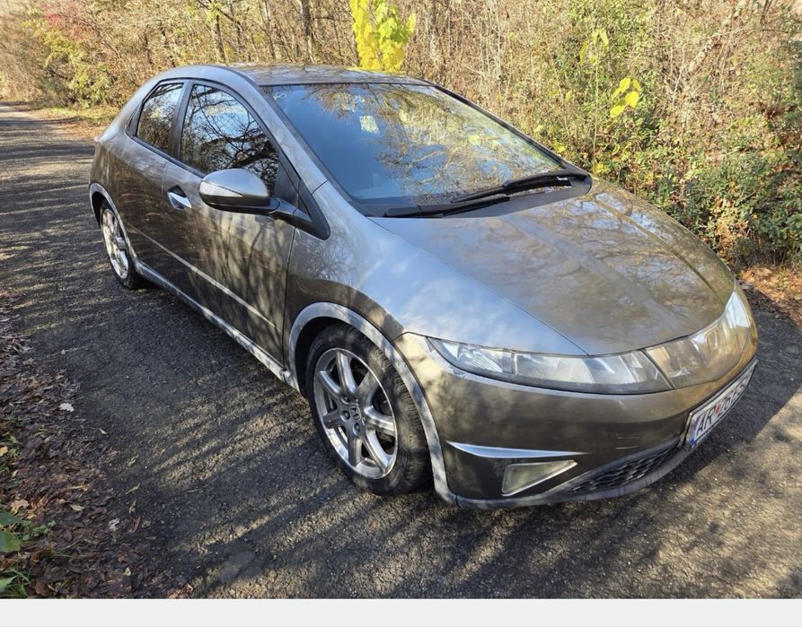 Honda Civic 1.8 i-VTEC 140 CP – 2007 – GPL – 320.000 km – Iași