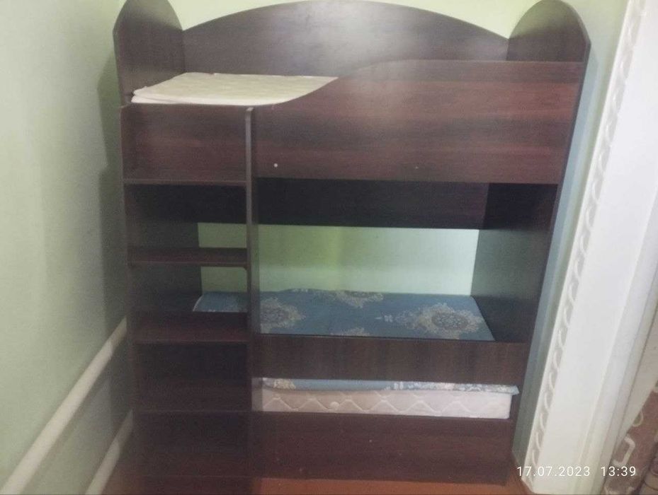 Двухъярусная детская кровать