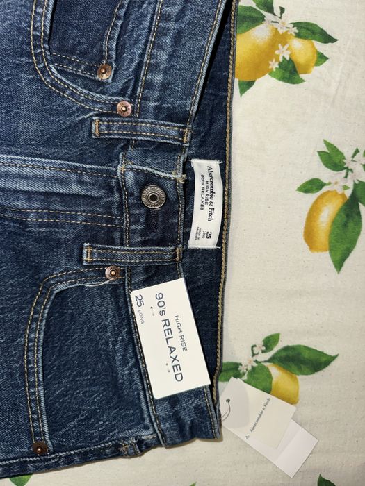 Blugi Abercrombie & Fitch