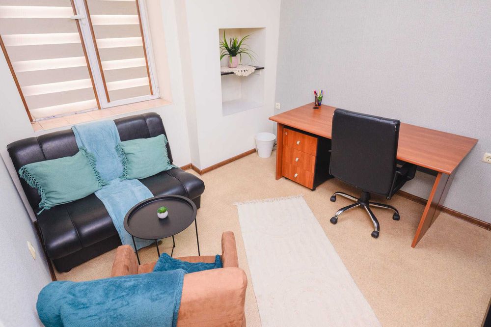 Дава се под наем Офис в Варна, Център - 30 кв.м за 7.65 € - Снимка #5