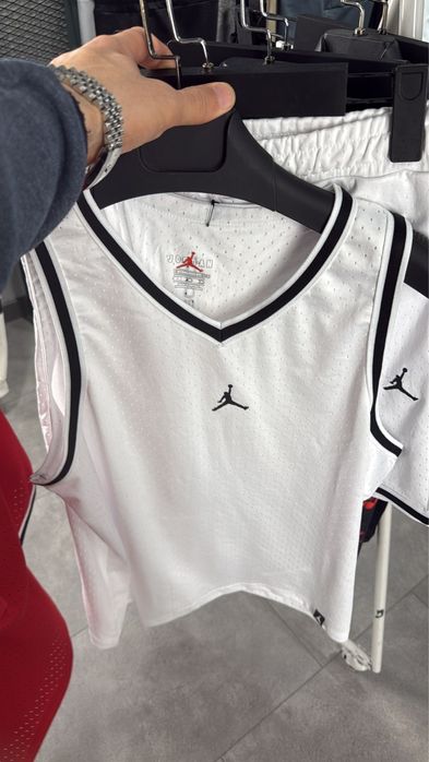 Compleu Jordan barbati