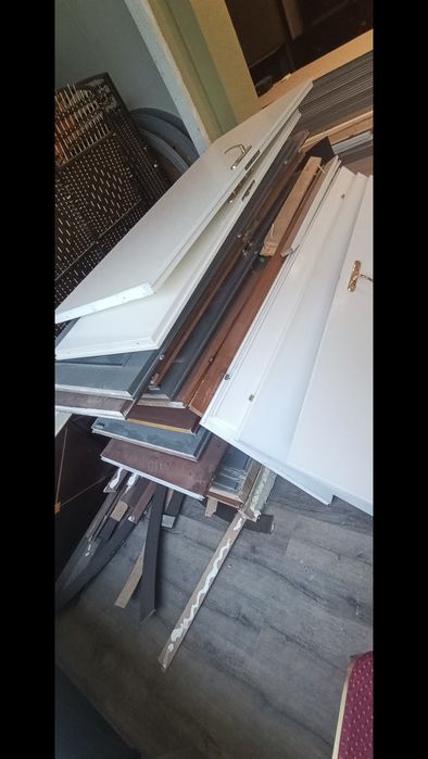 Продам двери б/у