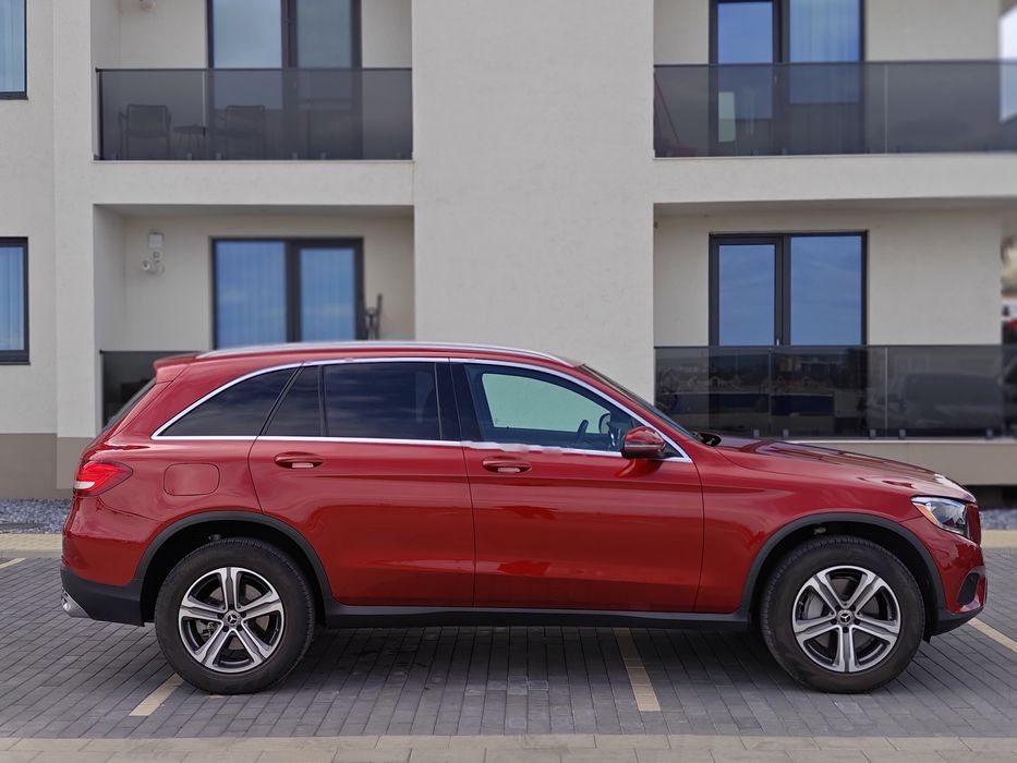 Mercedes Benz GLC300 2018