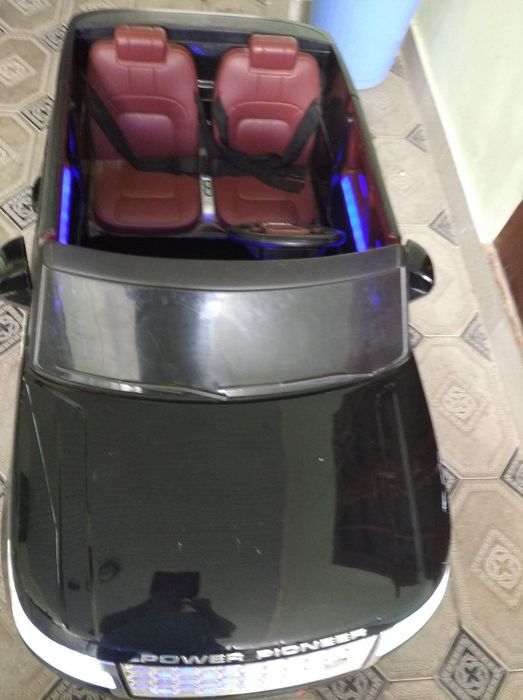 Детская машинка с пультом