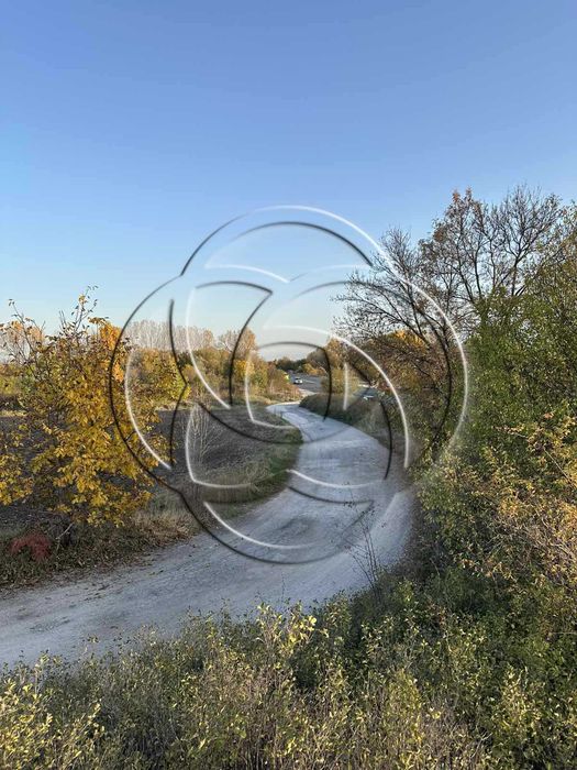 Продава се Парцел в Божурище - 580 кв.м за 70 €/кв.м - Снимка #3