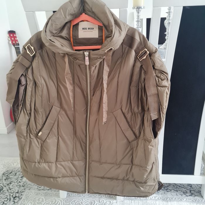 Vesta superbă Mos Mosh