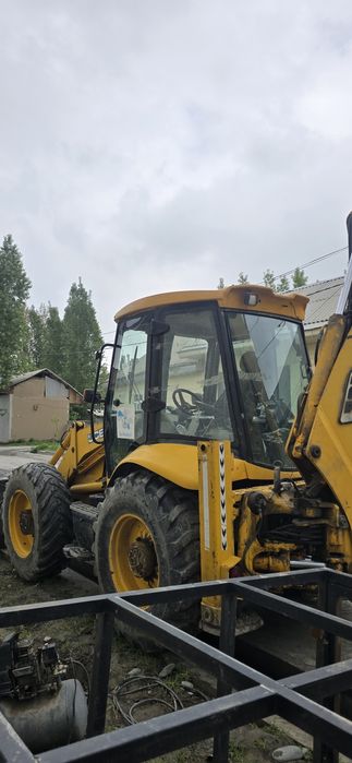 JCB 4 CX  kopremontdan chiqqan