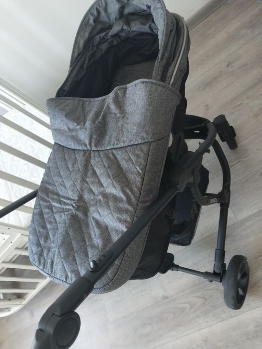Коляска детская универсальная