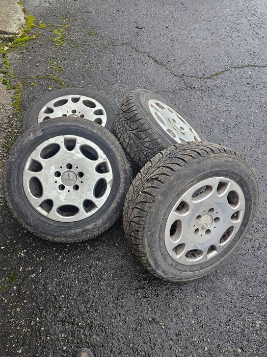 Продавам комплект зимни гуми с джанти