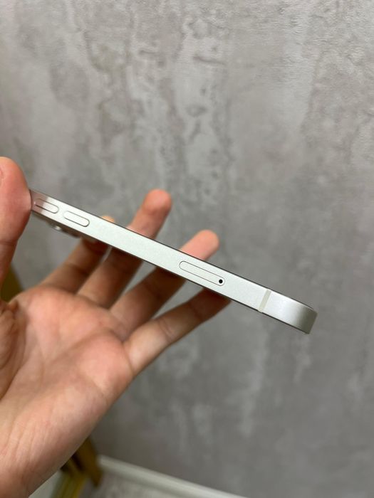 Продам телефон срочно