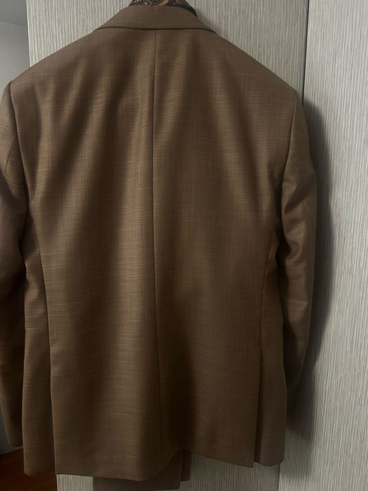 Costum Escudo Elegant