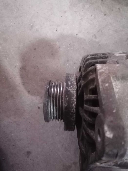 Alternator Renault Megane Clio dacia 1.5 d