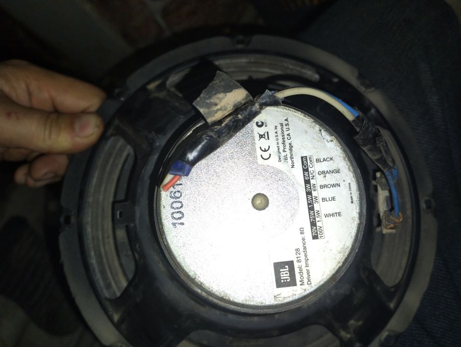 Колонки JBL работчие