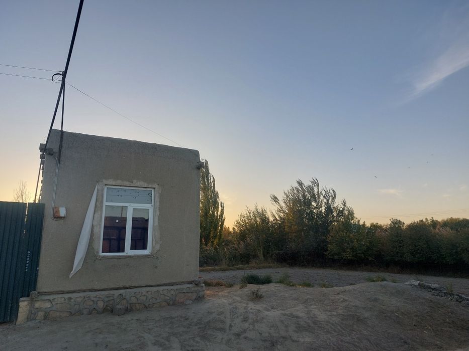 Уй сотилади нархи телда келишилади