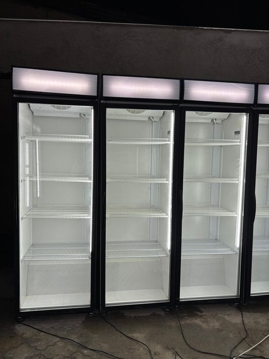 ВИТРИННЫЕ ХОЛОДИЛЬНИКИ разные модели с гарантией