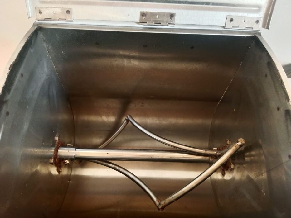 Тестомес и форма булка