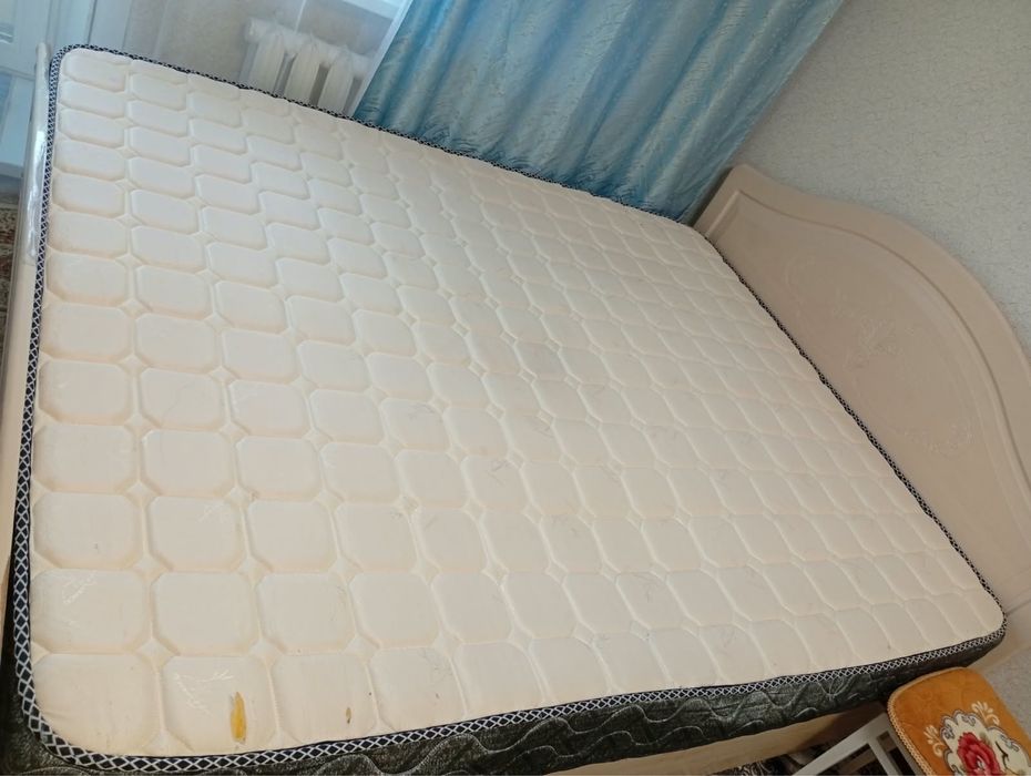 Продам кровать 2х спальную