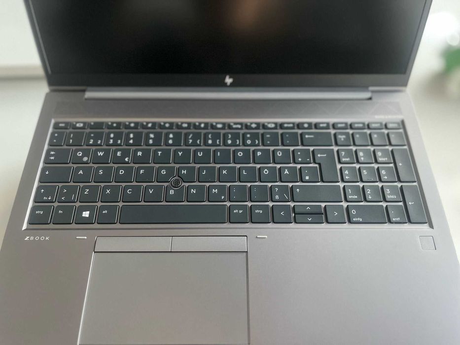 HP ZBook Firefly 15 G7 i7-10810u-16Gb ram-512Gb Ssd-Wwan-NVidia P520