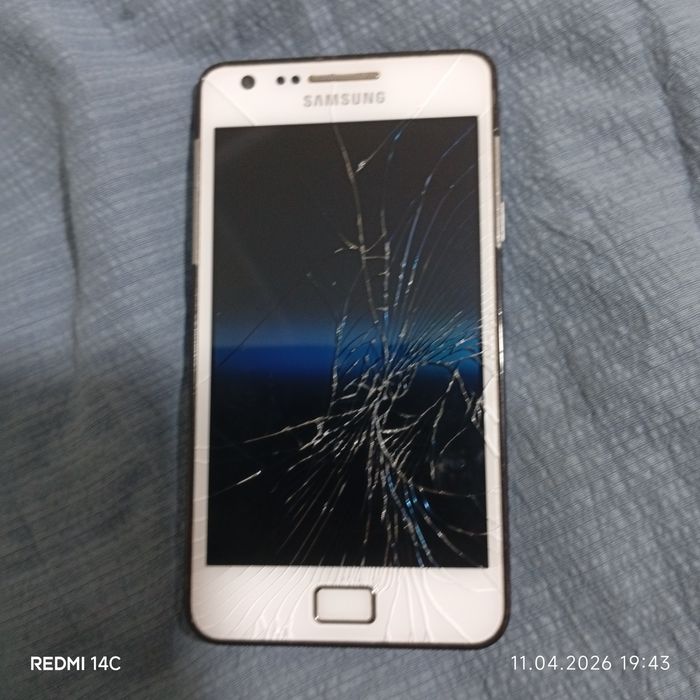 Samsung galaxy s2 с разбитым экраном