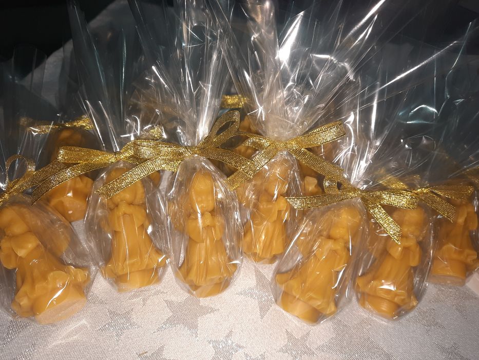 Свещи от пчелен восък