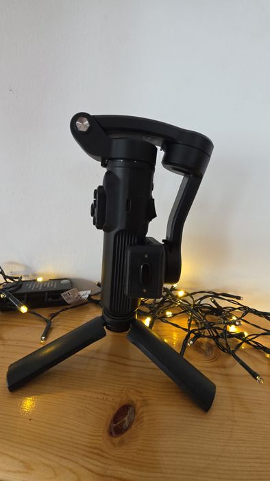 Стабилизатор за телефон (Gimbal