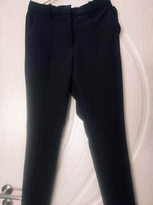 Панталон HM Нов със свален етикет.