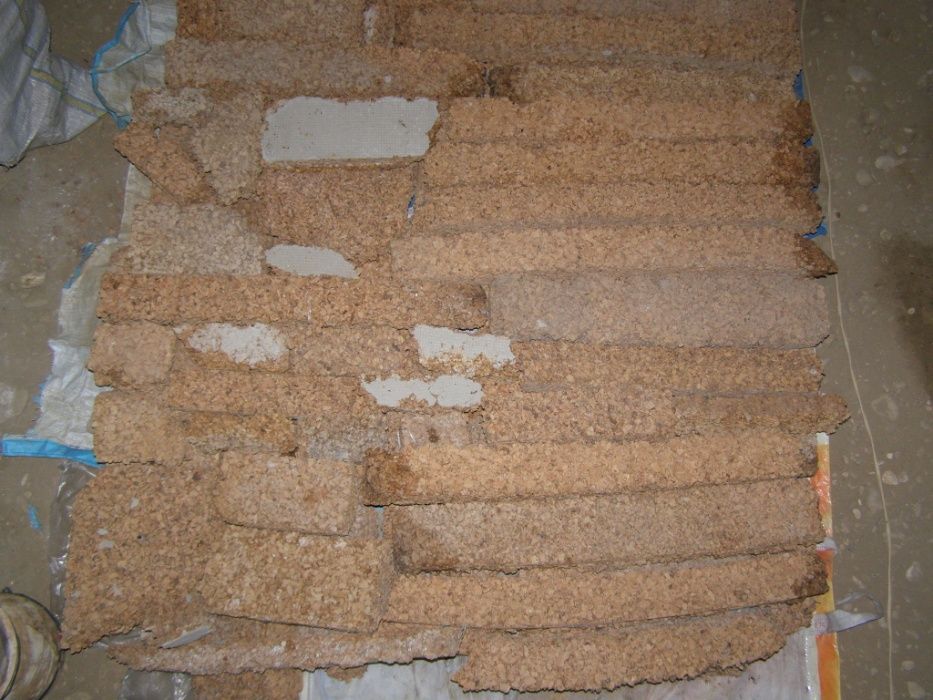 Pluta naturala aglomerata, bucati ramase, grosime 5 cm sau schimb