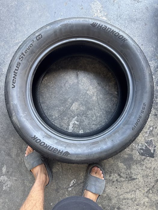255/50/19 Hankook