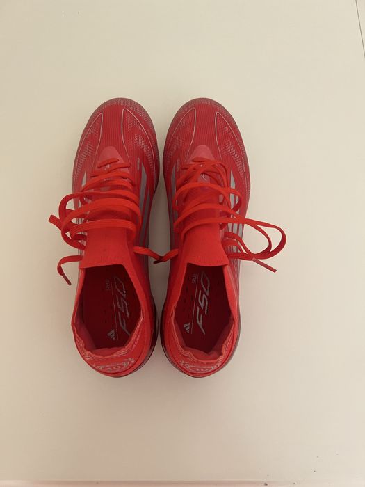 Продам бутсы Adidas F50