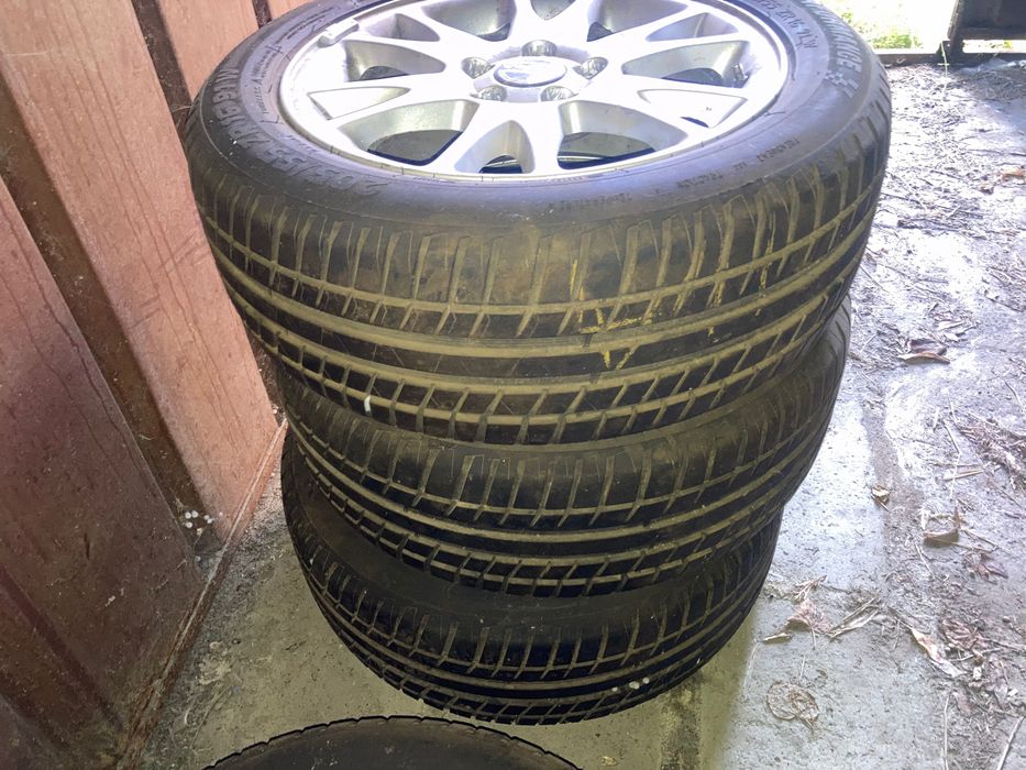 Комплект джанти с гуми летни 205 55 16 Bridgestone