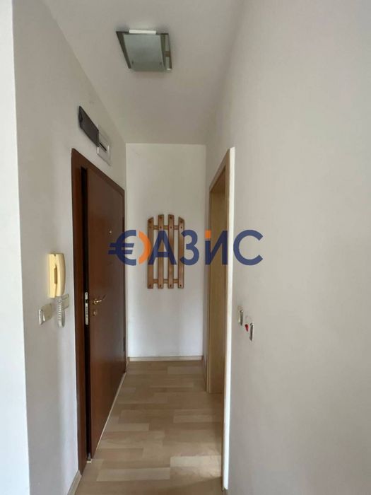 Продава се Двустаен апартамент в к.к. Слънчев бряг - 50 кв.м за 980 €/кв.м - Снимка #5