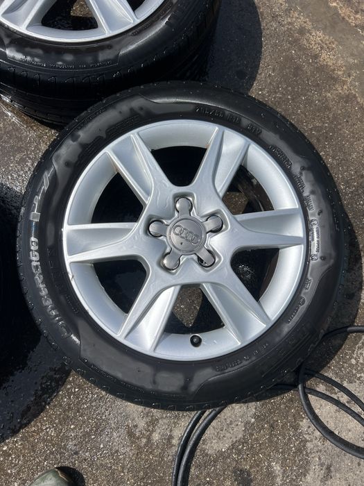 AUDI джанти 16” с летни гуми Pirelli DOT23.