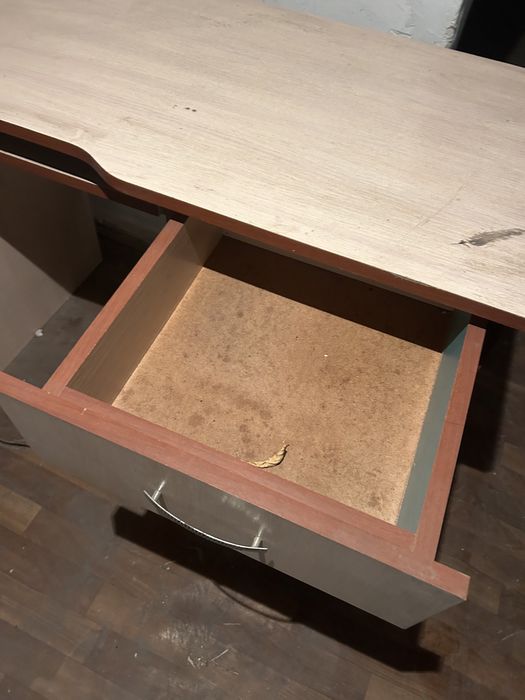 Продам компьютерный столик