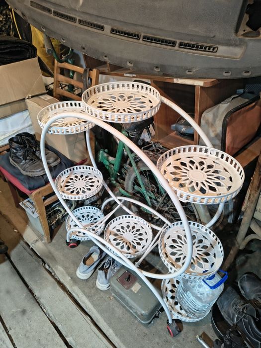 Цветочные горшки