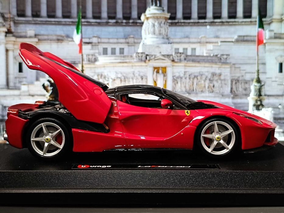 Коллекционная модель Ferrari LaFerrari 1:24