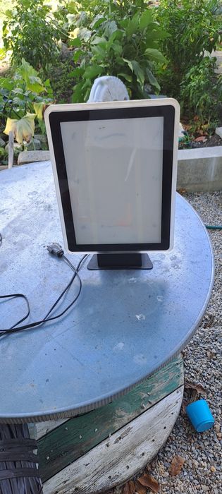 Светеща реклама.