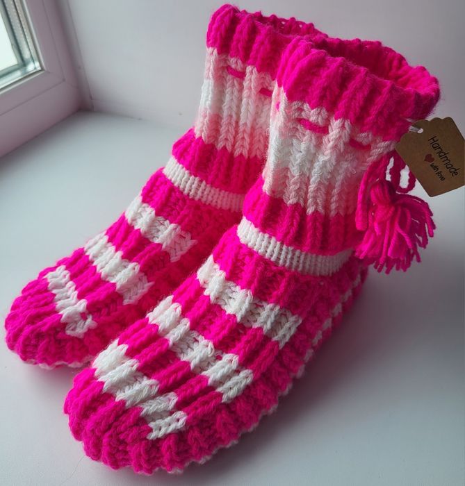 Продам очень теплые носки-сапожки.