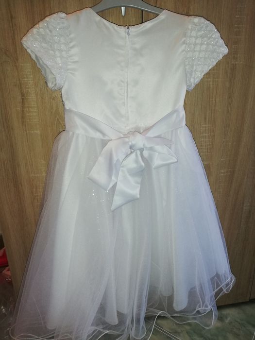 Rochie albă deosebită