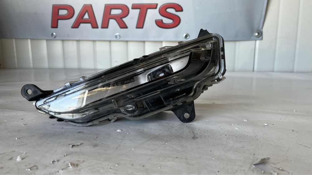 Ляв и десен халоген Range Rover Evoque 2 L551