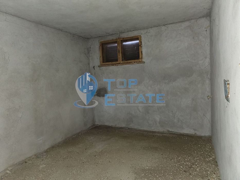 Продава се Къща в с. Пейчиново, Област Русе - 200 кв.м за 57 €/кв.м - Снимка #10