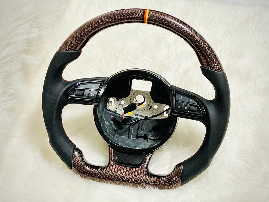 Volan carbon Audi A3 A4 A5 S3 S4 S5 TT R8