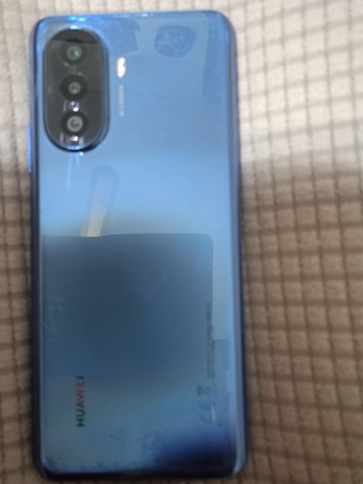 Huawei y 70 nova
