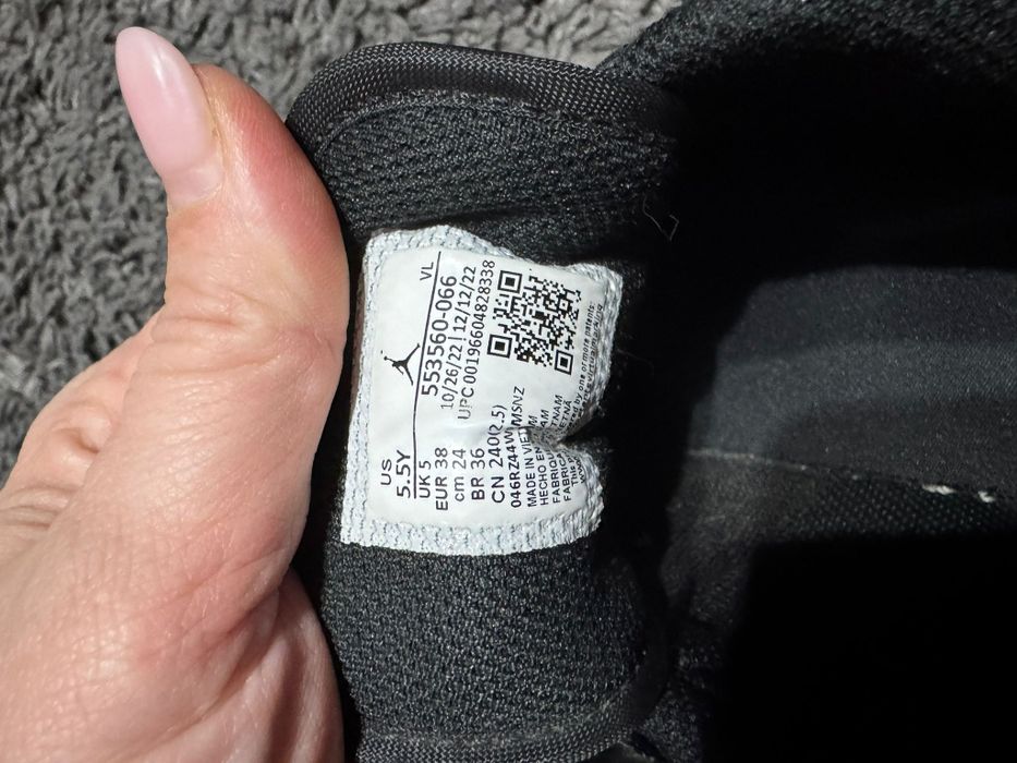 Adidasi Air Jordan 1 marimea 38