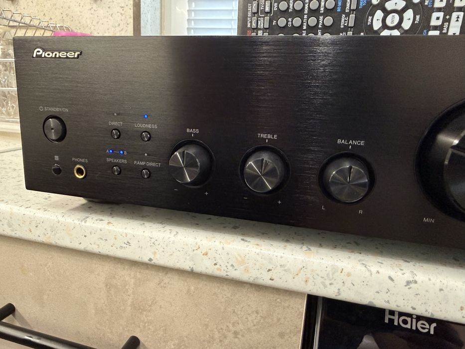 Pioneer A-40AE Стерео усилвател DAC