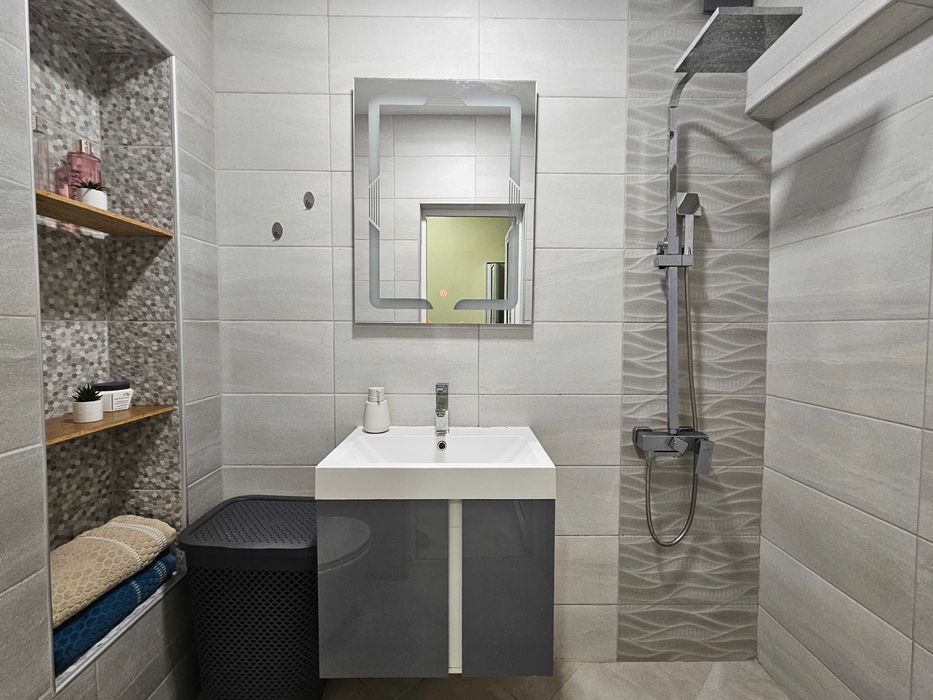 Дава се под наем Тристаен апартамент в София, Изток - 72 кв.м за 920 € - Снимка #7