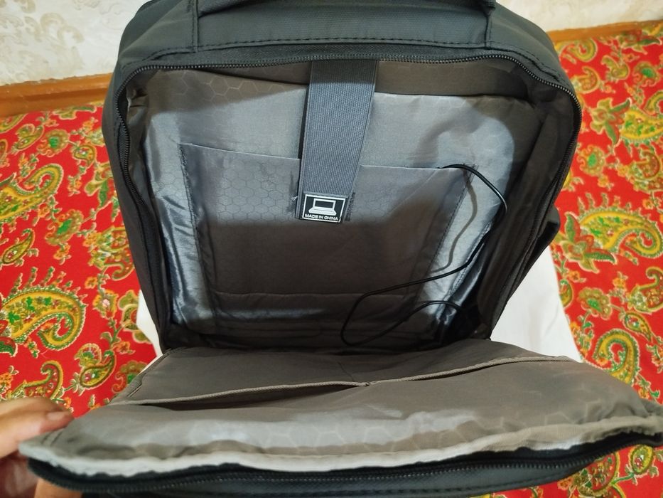 Ryukzak, sumka, noutbuk uchun